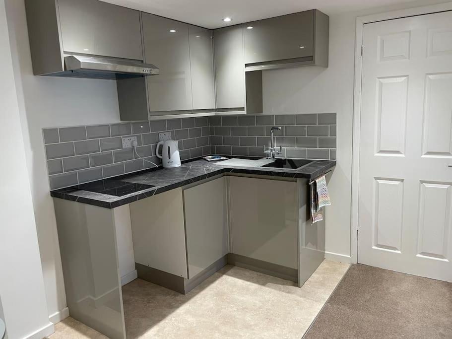 *Close To Beach* One Bedroom Suite With Parking Overstrand Luaran gambar