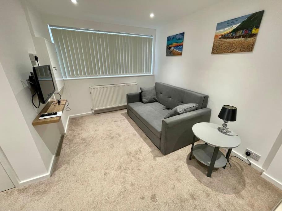 *Close To Beach* One Bedroom Suite With Parking Overstrand Luaran gambar